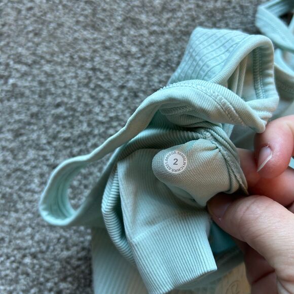 LULULEMON EBB TO STREET BODYSUIT LIGHT SUPPORT B/C CUPS SZ 2 - Picture 6 of 6